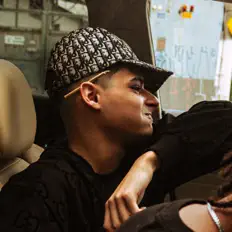 收听 FTL Moura、观看音乐视频、阅读小传、查看巡演日期等 ！