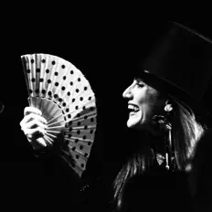 Ascolta 305, guarda video musicali, leggi la biografia, vedi le date del tour & altro!