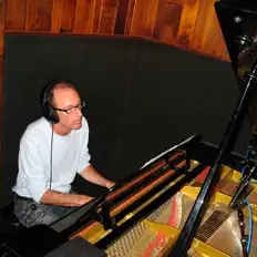 Ακούστε περιεχόμενο από Kent Marcum, παρακολουθήστε μουσικά βίντεο, διαβάστε το βιογραφικό, δείτε ημερομηνίες περιοδείας, και πολλά ακόμη!