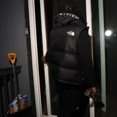 LilJa300을(를) 듣고, 뮤직 비디오를 보고, 약력을 읽고, 투어 일정 등을 확인하세요!