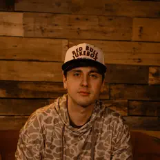 Poslechněte si interpreta Gary Frost, sledujte hudební videa, přečtěte si životopis, podívejte se na data turné a další informace.