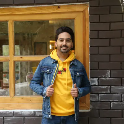 聆聽 Bimal Bhanot、觀看音樂影片、閱讀小傳、查看巡演日期等！