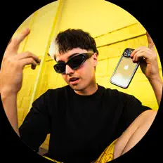 Ascolta Dann, guarda video musicali, leggi la biografia, vedi le date del tour & altro!