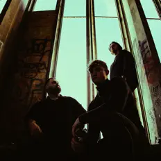 Escucha a Engrave, mira videos musicales, lee su biografía, consulta las fechas de las gira y más.