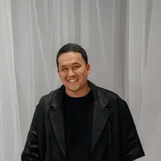 Ascolta Nurzhan Kermenbayev, guarda video musicali, leggi la biografia, vedi le date del tour & altro!