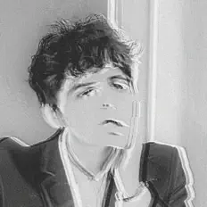 Hör dir Alex Rayn an, schau dir Musikvideos an, lies die Biografie, finde Tourdaten und mehr!