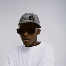 Dengarkan Ynot, tonton video musik, baca bio, lihat tanggal tur & lainnya!