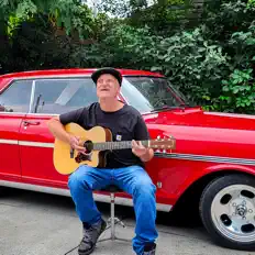 Posłuchaj wykonawcy John Watt, obejrzyj teledyski, przeczytaj biografię, zobacz daty tras koncertowych i nie tylko!