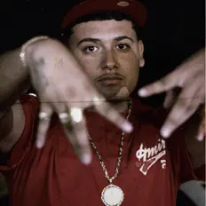 LUL FOEを聴いたり、ミュージックビデオを鑑賞したり、経歴やツアー日程などを確認したりしましょう！