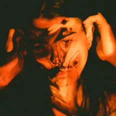 Escucha a Noah Sonnen, mira videos musicales, lee su biografía, consulta las fechas de las gira y más.