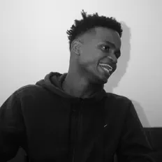 Escucha a Fzm_off, mira videos musicales, lee su biografía, consulta las fechas de las gira y más.