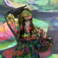 Escucha a undefined, mira vídeos musicales, lee la biografía, consulta fechas de giras y mucho más.