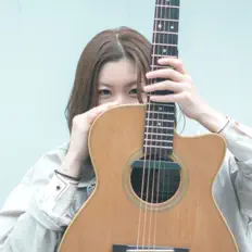 聆聽 吉井ミキ、觀看音樂影片、閱讀小傳、查看巡演日期等！