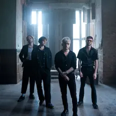 Dengarkan HRTLSS, tonton video musik, baca bio, lihat tanggal tur & lainnya!