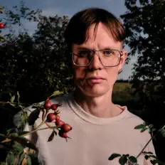 Luister naar Vauna, bekijk muziekvideo's, lees de bio, bekijk de tourdata, en meer!