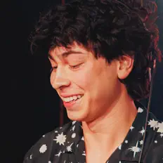 收听 John Anthony、观看音乐视频、阅读小传、查看巡演日期等 ！