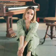 Listen to Viviane Audet, watch music videos, read bio, see tour dates & more!