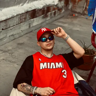 Listen to naobtz, watch music videos, read bio, see tour dates & more!