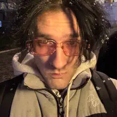 Écoutez yebbi, regardez des vidéoclips, lisez la biographie, consultez les dates de tournée et plus encore !