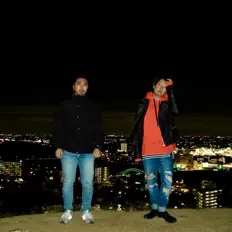 Ouça yellow, assista a videoclipes, leia a biografia, veja as datas das turnês e mais!