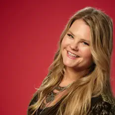 Escucha a Lauren Anderson, mira videos musicales, lee su biografía, consulta las fechas de las gira y más.