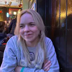 Ακούστε περιεχόμενο από Erin Wharton, παρακολουθήστε μουσικά βίντεο, διαβάστε το βιογραφικό, δείτε ημερομηνίες περιοδείας, και πολλά ακόμη!