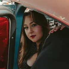 Listen to Ellie Temple, watch music videos, read bio, see tour dates & more!