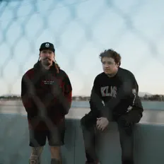 Escucha a Collapse the Vein, mira videos musicales, lee su biografía, consulta las fechas de las gira y más.