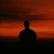 Dengarkan Ukhona, tonton video musik, baca bio, lihat tanggal tur & lainnya!