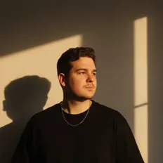 Escucha a Merdy, mira videos musicales, lee su biografía, consulta las fechas de las gira y más.