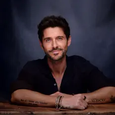 Listen to Jesse Labelle, watch music videos, read bio, see tour dates & more!