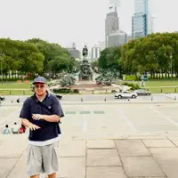 Dengarkan undefined, tonton video musik, baca bio, lihat tanggal tur & lainnya!