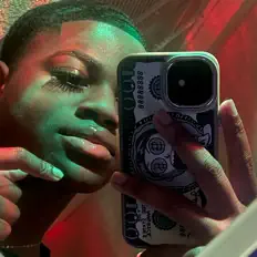 Posłuchaj wykonawcy TheeVibe, obejrzyj teledyski, przeczytaj biografię, zobacz daty tras koncertowych i nie tylko!