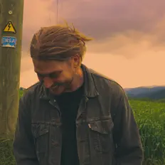 Listen to Igør, watch music videos, read bio, see tour dates & more!
