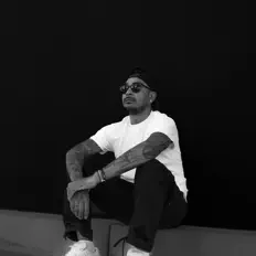 聆聽 Bahler、觀看音樂影片、閱讀小傳、查看巡演日期等！