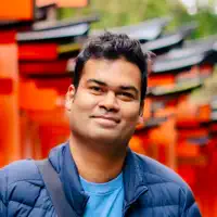 undefinedを聴いたり、ミュージックビデオを鑑賞したり、経歴やツアー日程などを確認したりしましょう！