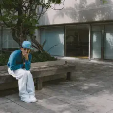 Hör dir $eth! an, schau dir Musikvideos an, lies die Biografie, finde Tourdaten und mehr!