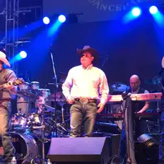 Listen to Jorge Moreno, watch music videos, read bio, see tour dates & more!