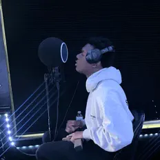 收听 Yxng Kaye、观看音乐视频、阅读小传、查看巡演日期等 ！