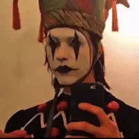 Hör dir undefined an, schau dir Musikvideos an, lies die Biografie, finde Tourdaten und mehr!