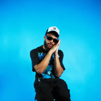 Listen to EAZZYY, watch music videos, read bio, see tour dates & more!
