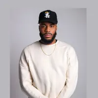 Escucha a undefined, mira videos musicales, lee su biografía, consulta las fechas de las gira y más.