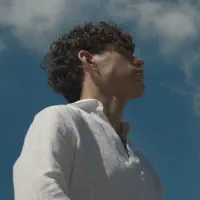 undefined을(를) 듣고, 뮤직 비디오를 보고, 약력을 읽고, 투어 일정 등을 확인하세요!