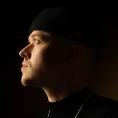 Poslechněte si interpreta NIKITIN, sledujte hudební videa, přečtěte si životopis, podívejte se na data turné a další informace.