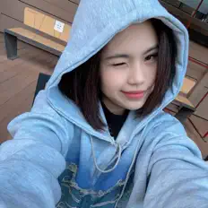 Posłuchaj wykonawcy Arah Variacion, obejrzyj teledyski, przeczytaj biografię, zobacz daty tras koncertowych i nie tylko!