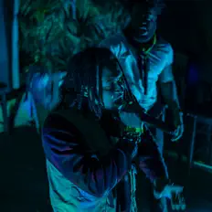 Chris Waters을(를) 듣고, 뮤직 비디오를 보고, 약력을 읽고, 투어 일정 등을 확인하세요!