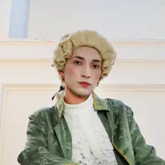 Ouça Labes, assista a videoclipes, leia a biografia, veja as datas das turnês e mais!