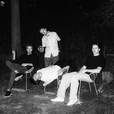 Listen to Сервант, watch music videos, read bio, see tour dates & more!