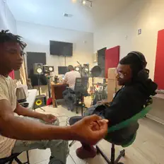 Listen to GoonnBerg, watch music videos, read bio, see tour dates & more!