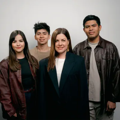 Listen to Música Más Vida, watch music videos, read bio, see tour dates & more!